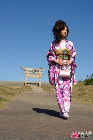 18 year old cuties Gigi Rivera & Teagan Summers strip down to socks on blanket